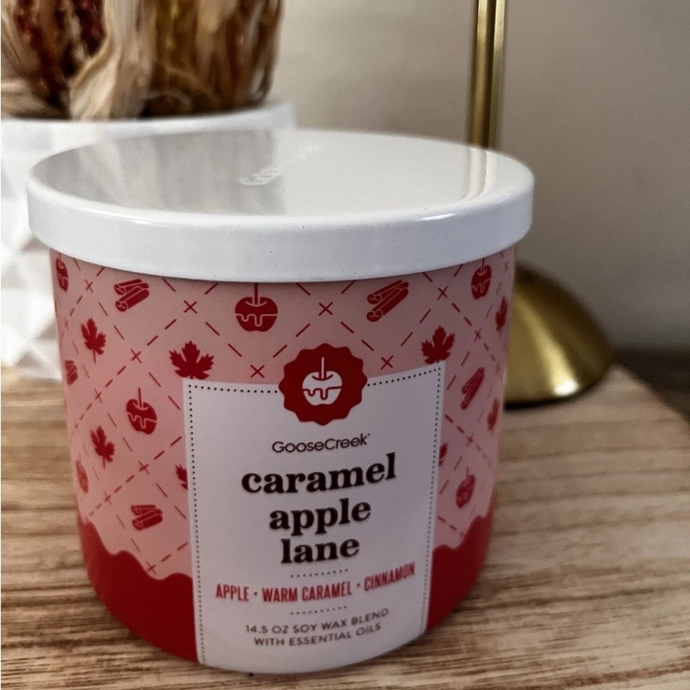 Goose Creek 3 Wick Candle Caramel Apple Lane